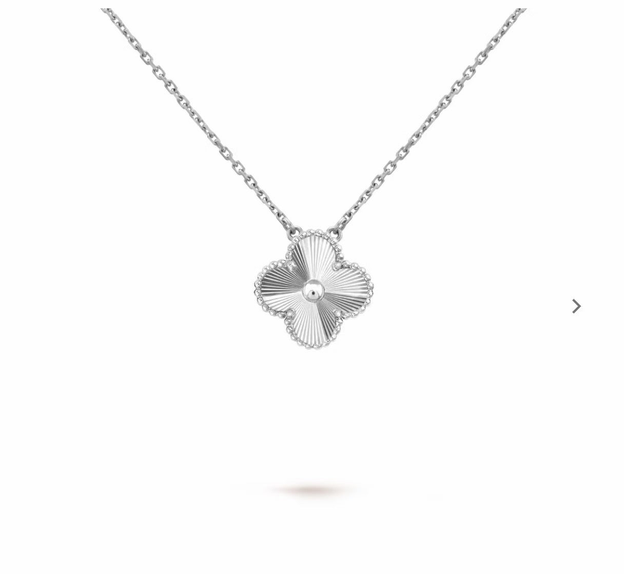 Minimalist collection: Modern silver Four-leaf-clover Necklace