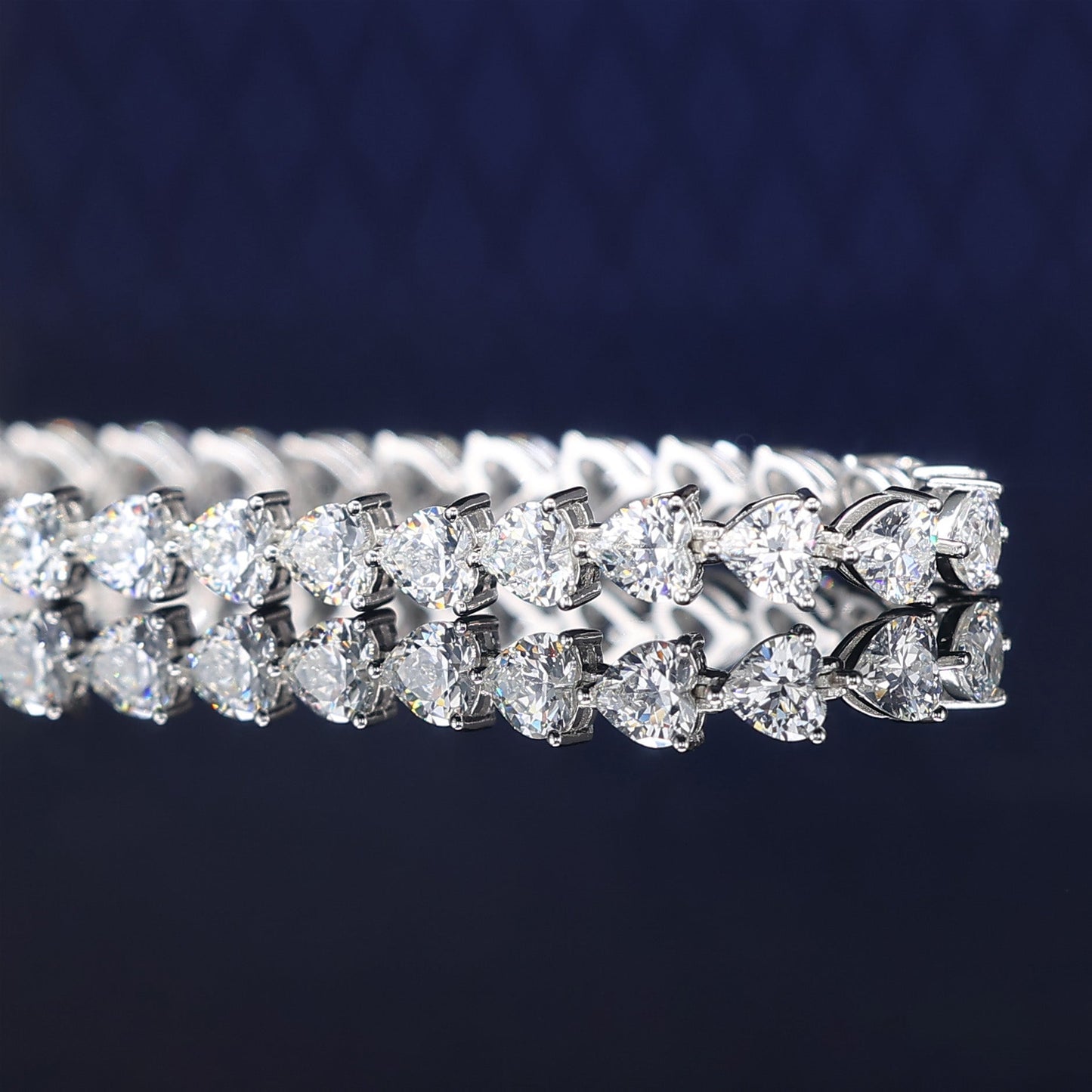 ECO Diamonds VAMERAY Micro-setting 30 Carat Prong-Set Heart Cut Tennis Bracelet #3150