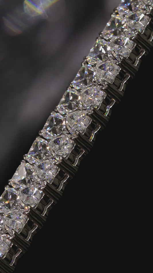 Eco Diamond Magnificent High Jewelry collection: VAMERAY 'Two-Way ¨Love Hearts detailed Tennis Bracelet #6219